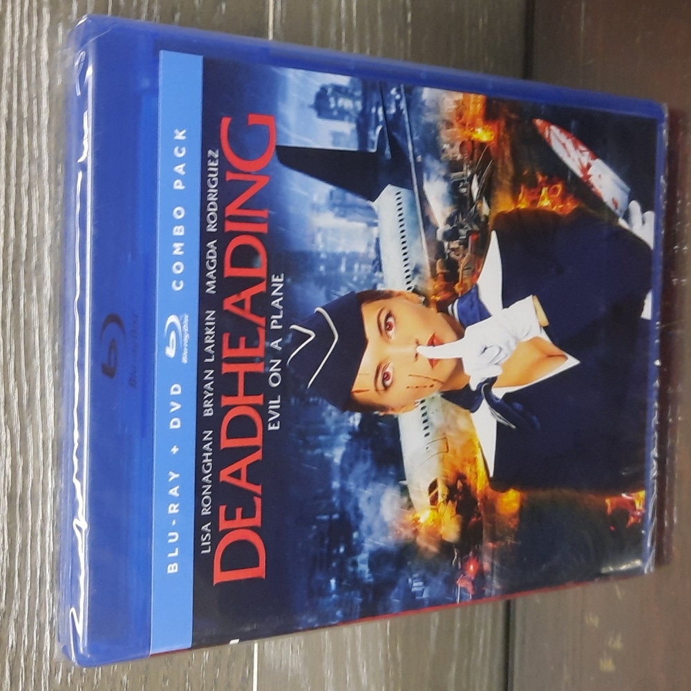 Blue Ray deadheading Evil on  a plane scary movie